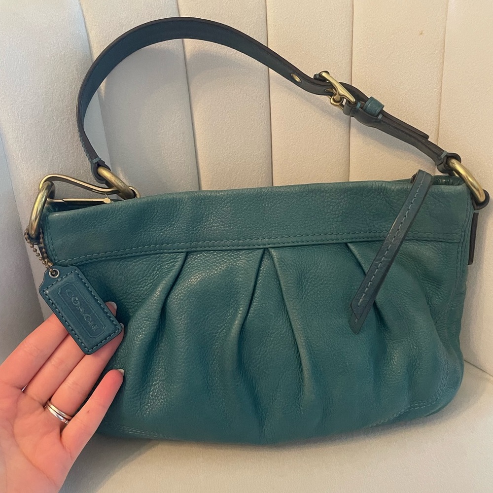 Y2K Teal Leather Coach Shoulder Purse 🪩